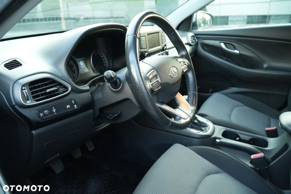 Hyundai i30 1.0 T-GDI GPF Classic + - 10
