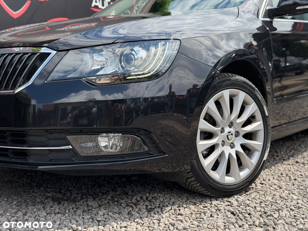 Skoda Superb 2.0 TDI DSG Ambition - 3
