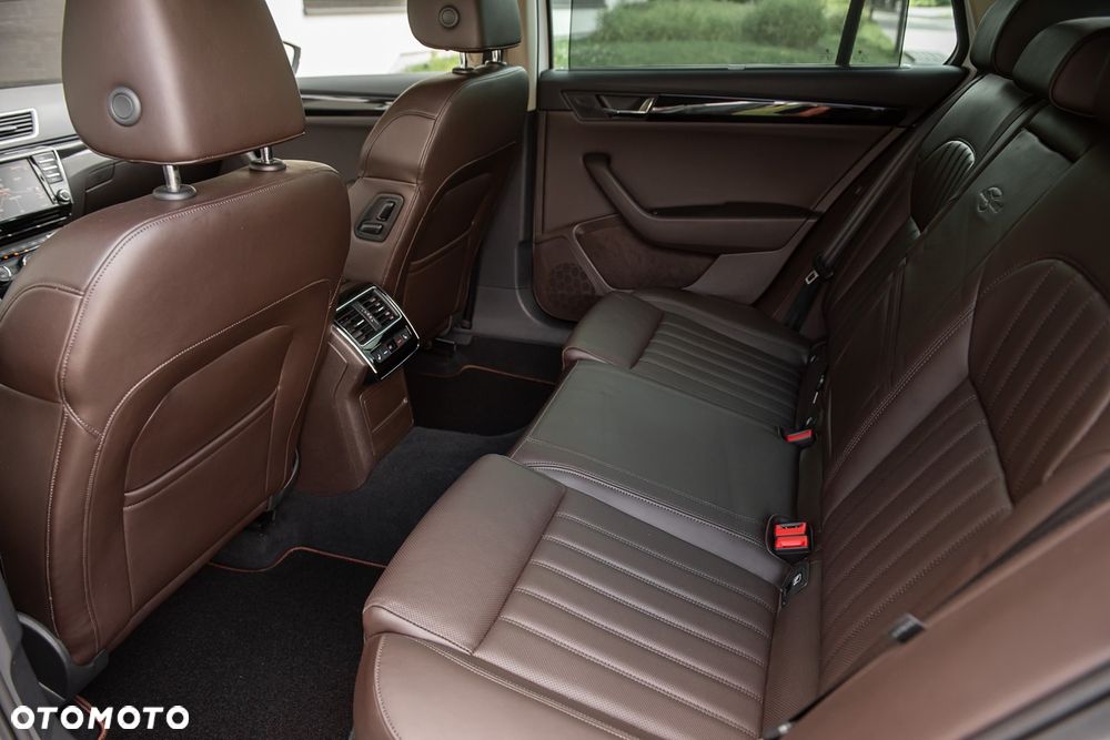 Skoda Superb 2.0 TSI 4x4 L&K DSG - 20