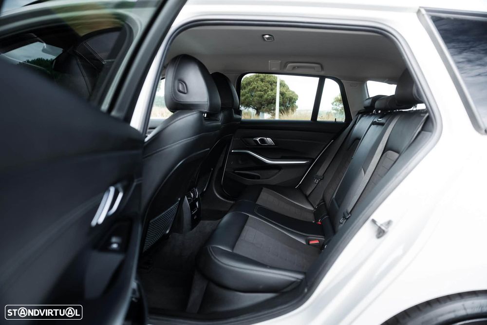 BMW 320 e Aut. M Sport - 17
