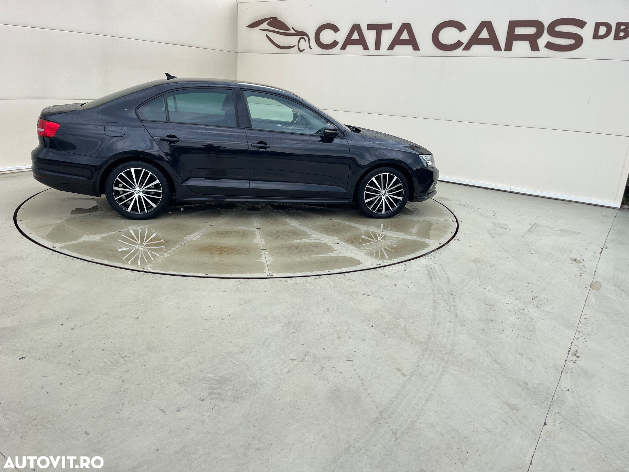 Volkswagen Jetta - 18