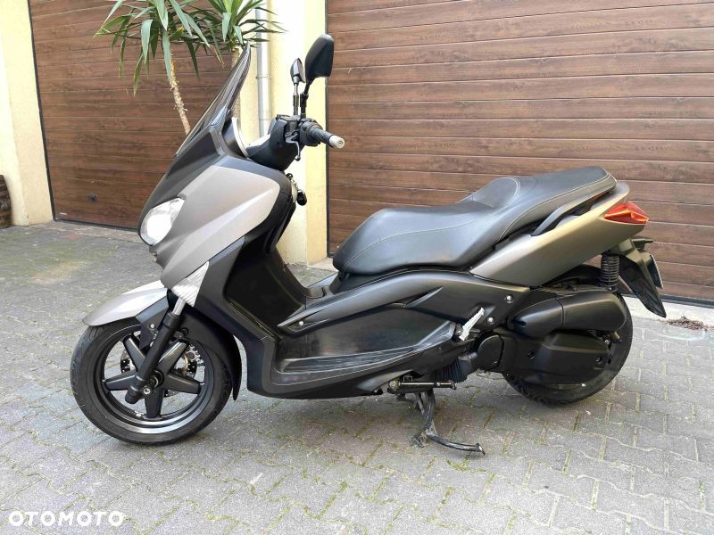 Yamaha X-max - 8