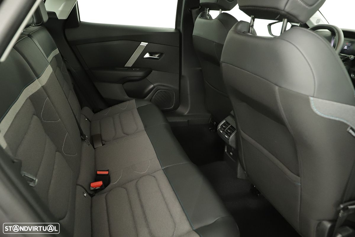 Citroën C4 1.2 PureTech Plus EAT8 - 23