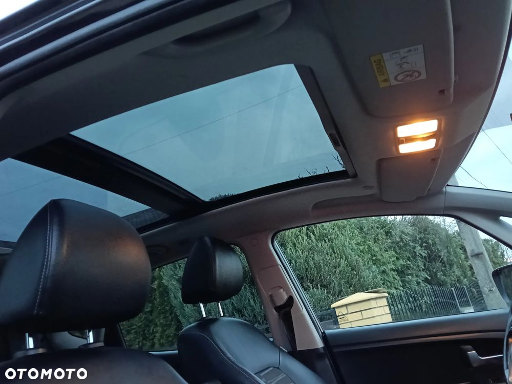 Kia Venga 1.6 Business Line - 10