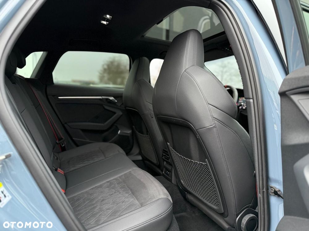 Audi RS3 Sportback - 18