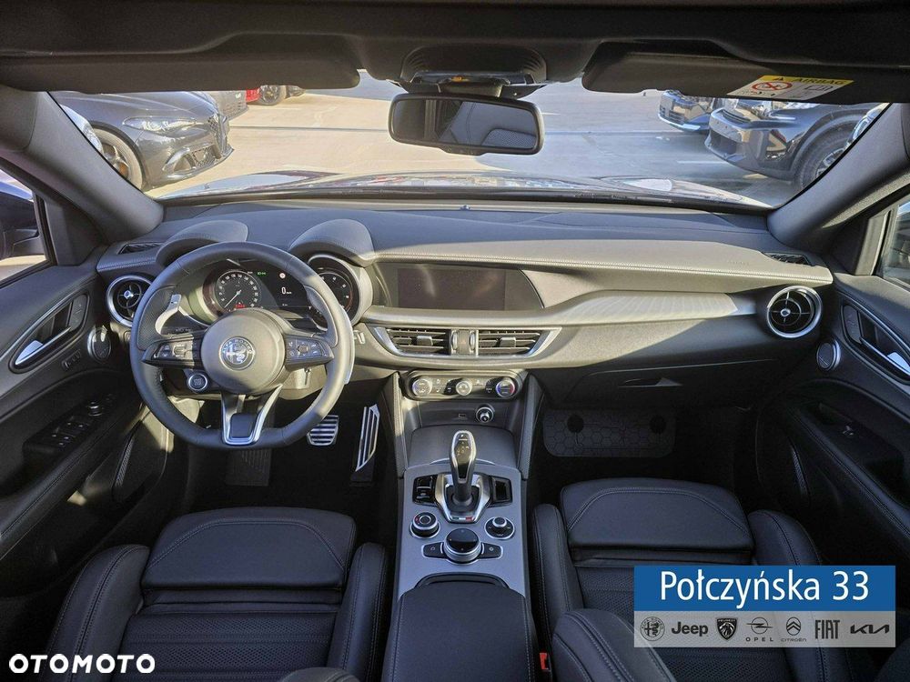 Alfa Romeo Stelvio - 14