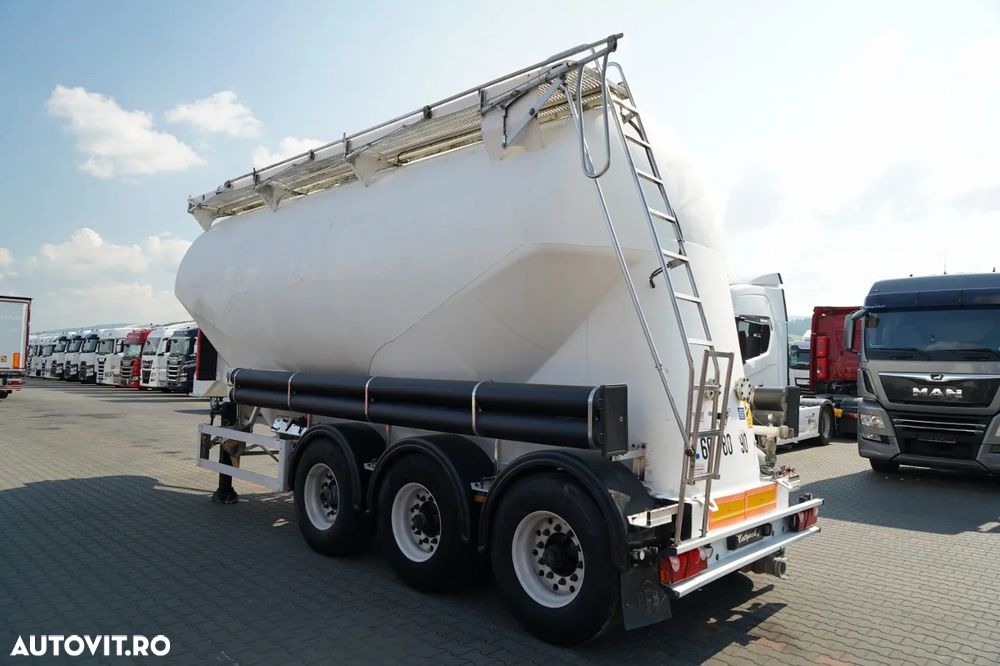 Feldbinder / REMORCA CIMENT / 3 COMPARTIMENTE / 36.000 L / SILOC / PENTRU MATERIALE VRAC / JANTE DIN ALIAJ - 5