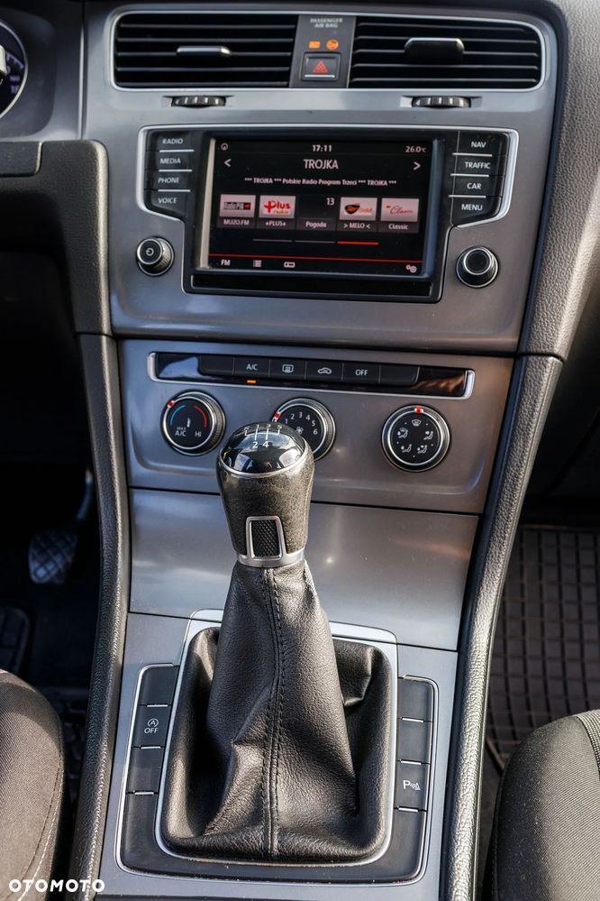 Volkswagen Golf - 15