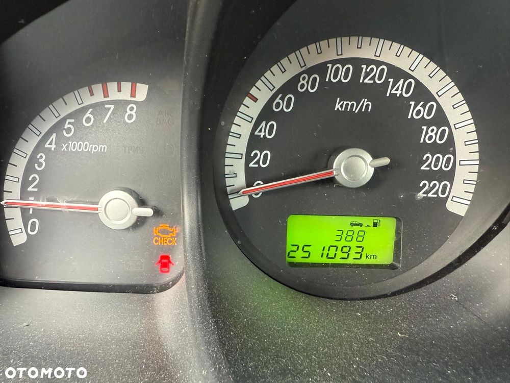 Kia Sportage 2.0 Expedition - 12