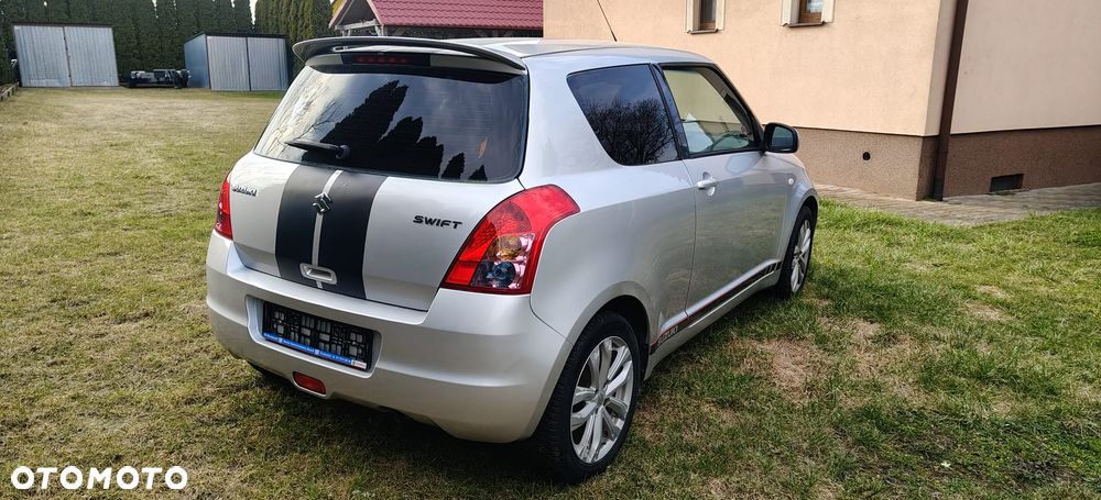Suzuki Swift 1.3 Sunlight Edition - 10