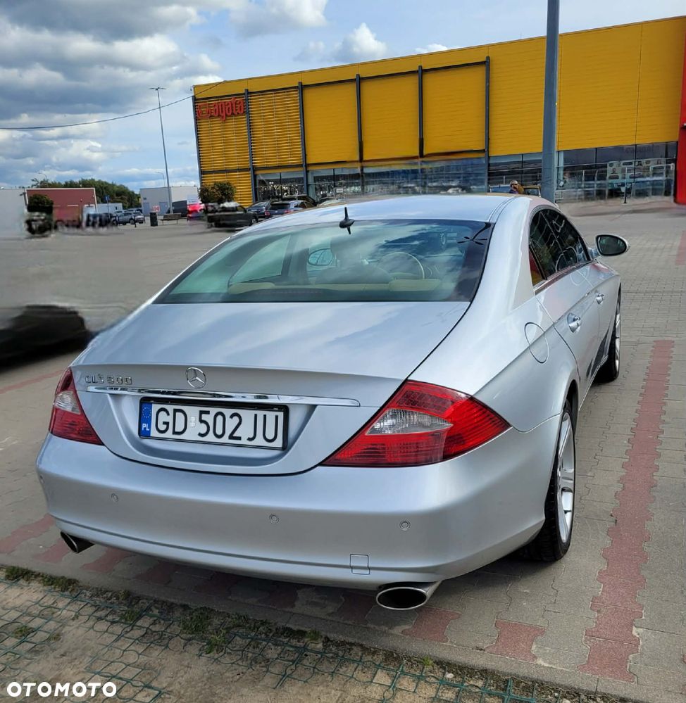Mercedes-Benz CLS - 6