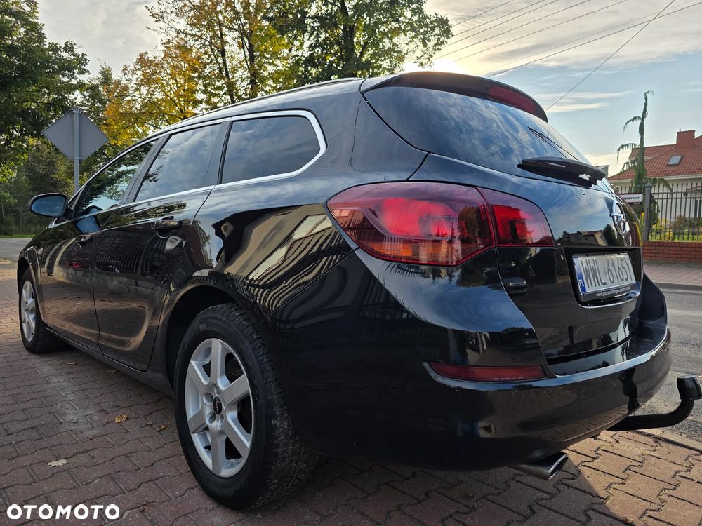 Opel Astra 2.0 CDTI DPF Cosmo - 6