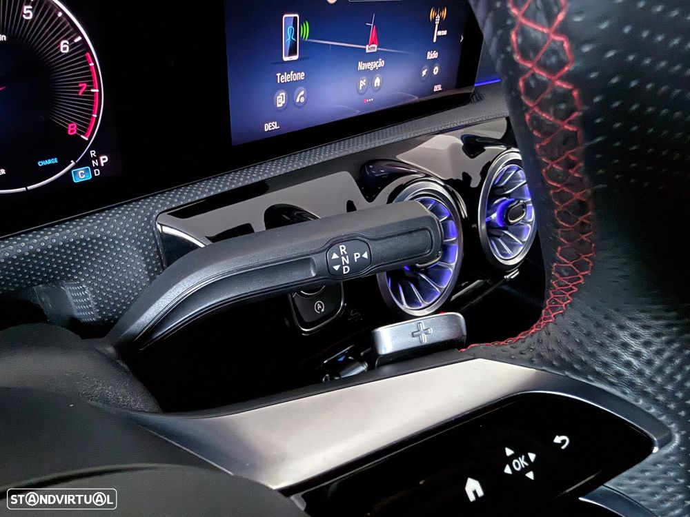 Mercedes-Benz A 180 7G-DCT AMG Line - 21