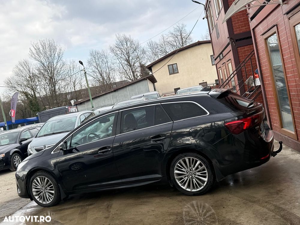 Toyota Avensis 2.0 D-4D Elegance - 38