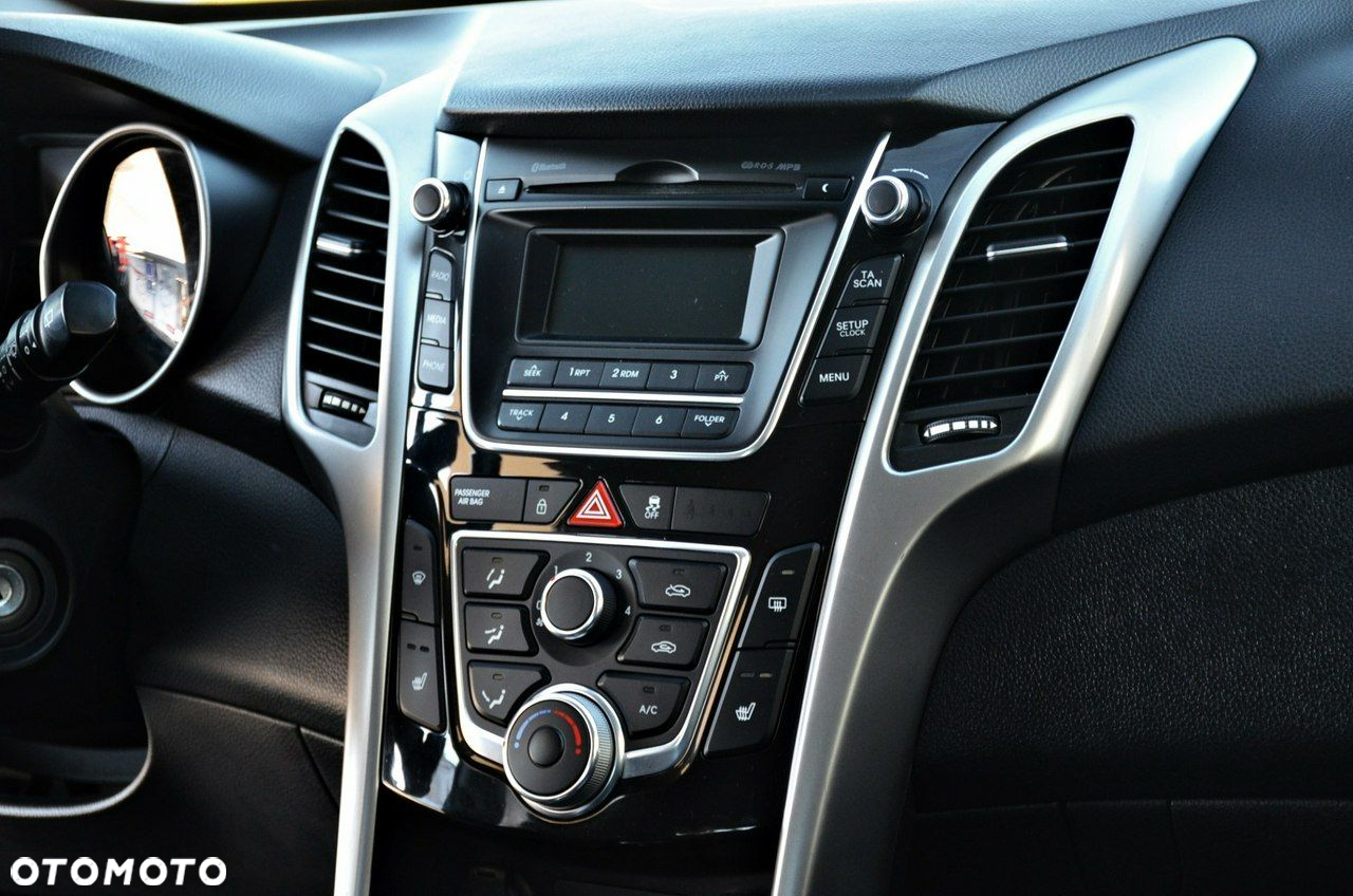 Hyundai i30 - 22