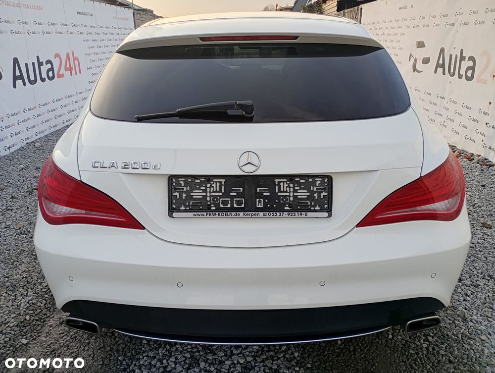 Mercedes-Benz CLA - 4