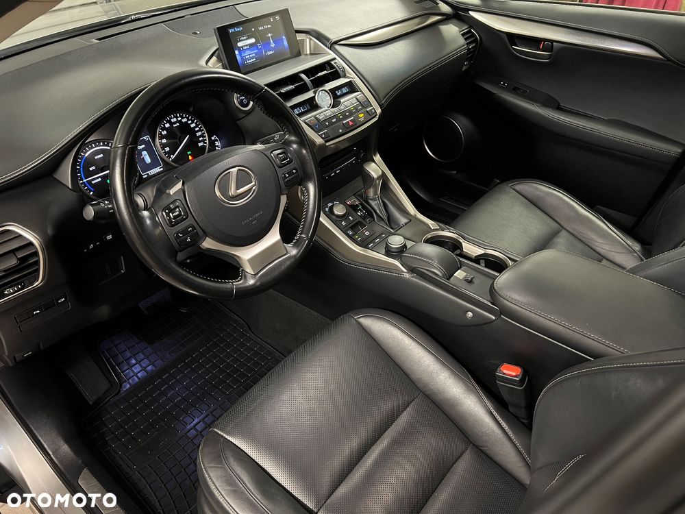 Lexus NX 300h Comfort AWD - 21