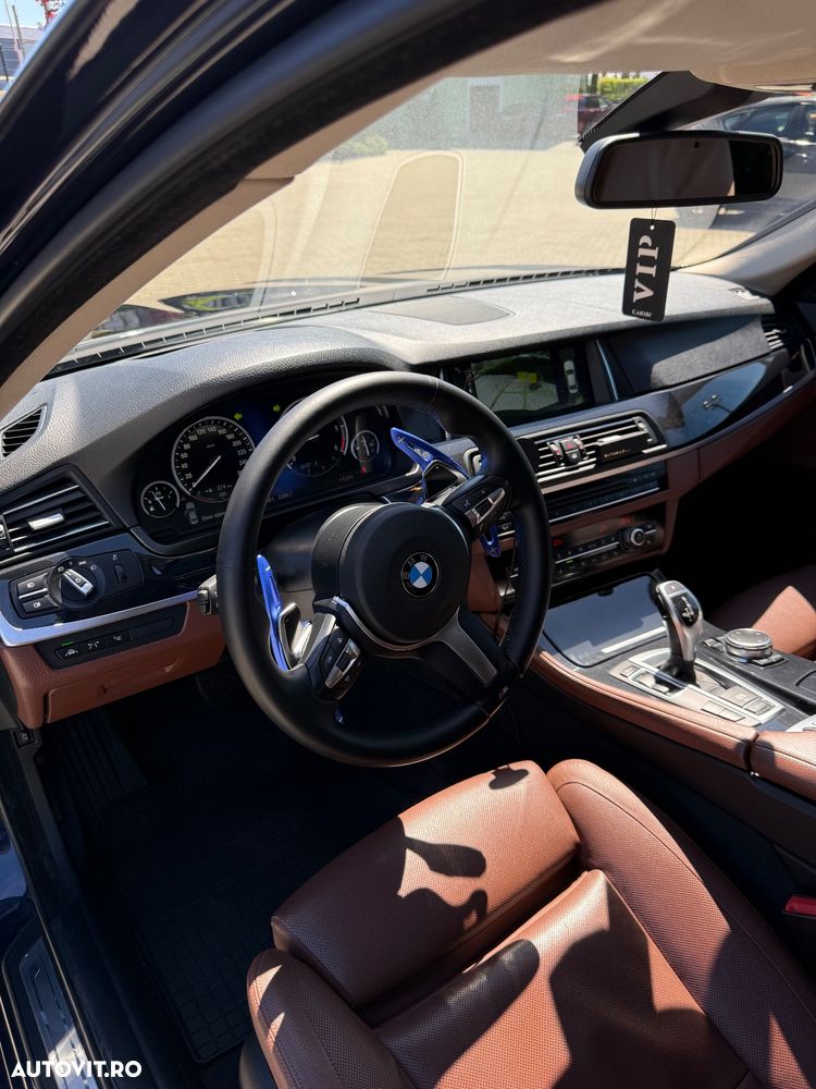 BMW Seria 5 530d xDrive AT - 8