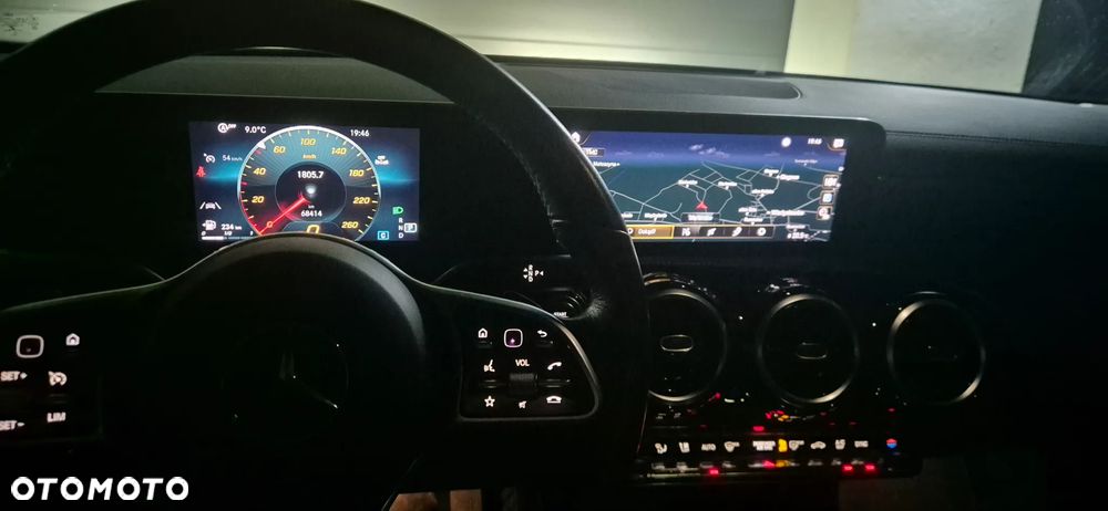 Mercedes-Benz CLA 200 7G-DCT AMG Line - 5