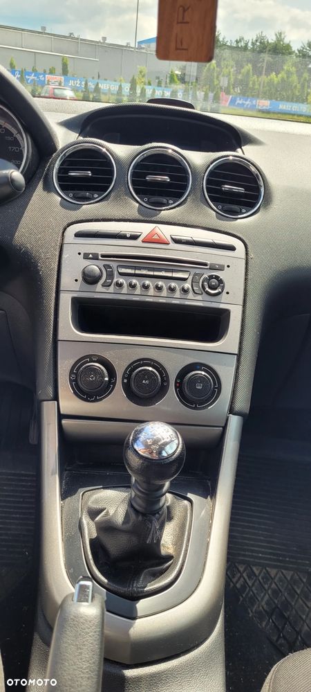 Peugeot 308 - 8