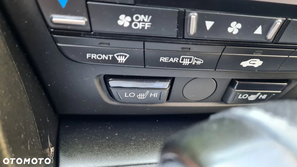 Honda Civic 1.8 Executive NAVI i-SHIFT - 16
