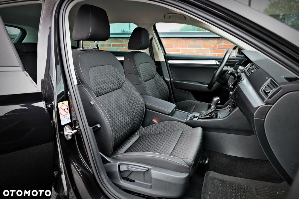 Skoda Superb 2.0 TDI SCR Ambition DSG - 24