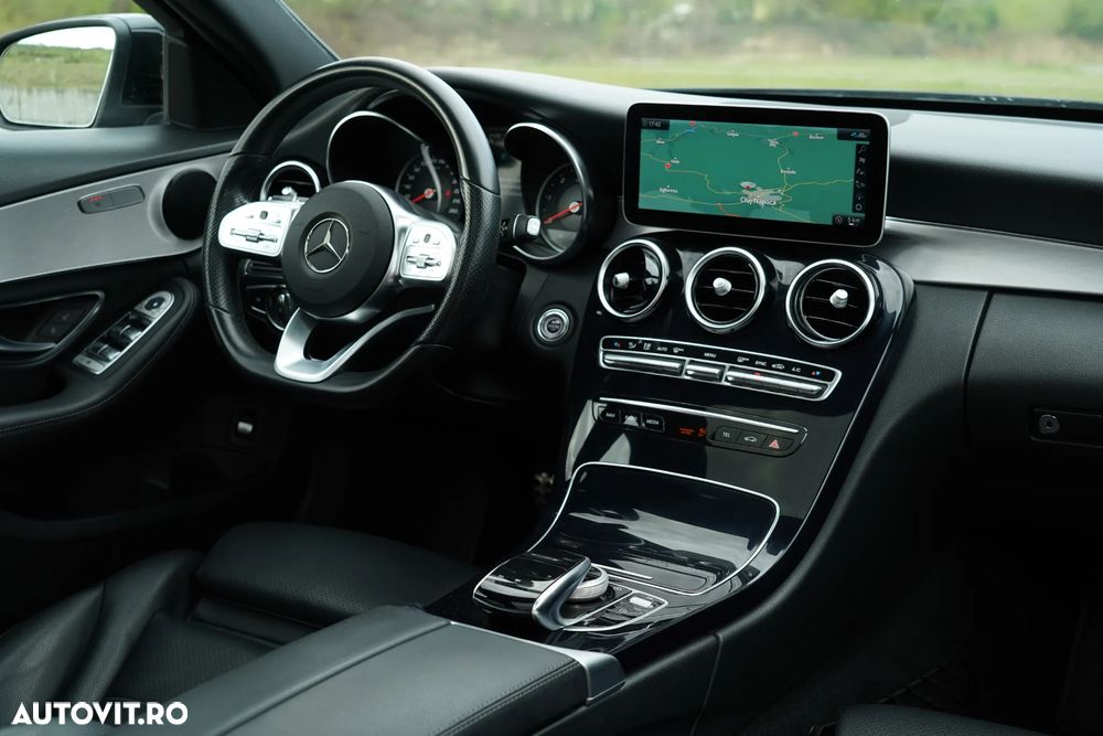 Mercedes-Benz C 220 d 4Matic 9G-TRONIC AMG Line - 13