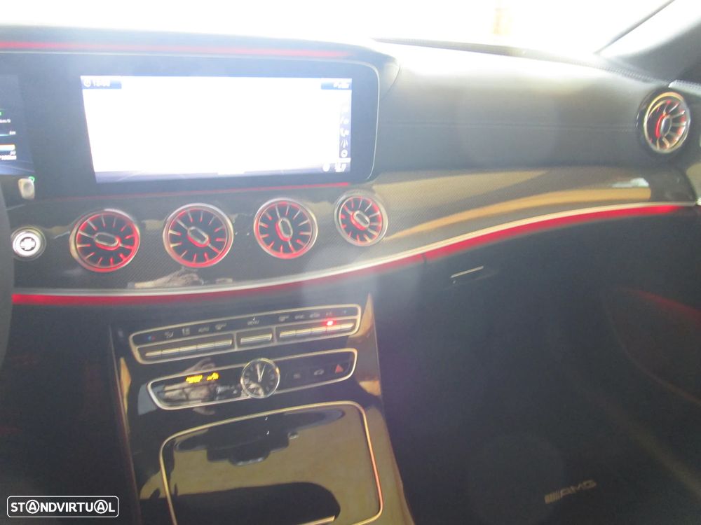 Mercedes-Benz E 53 AMG 4Matic+ - 38