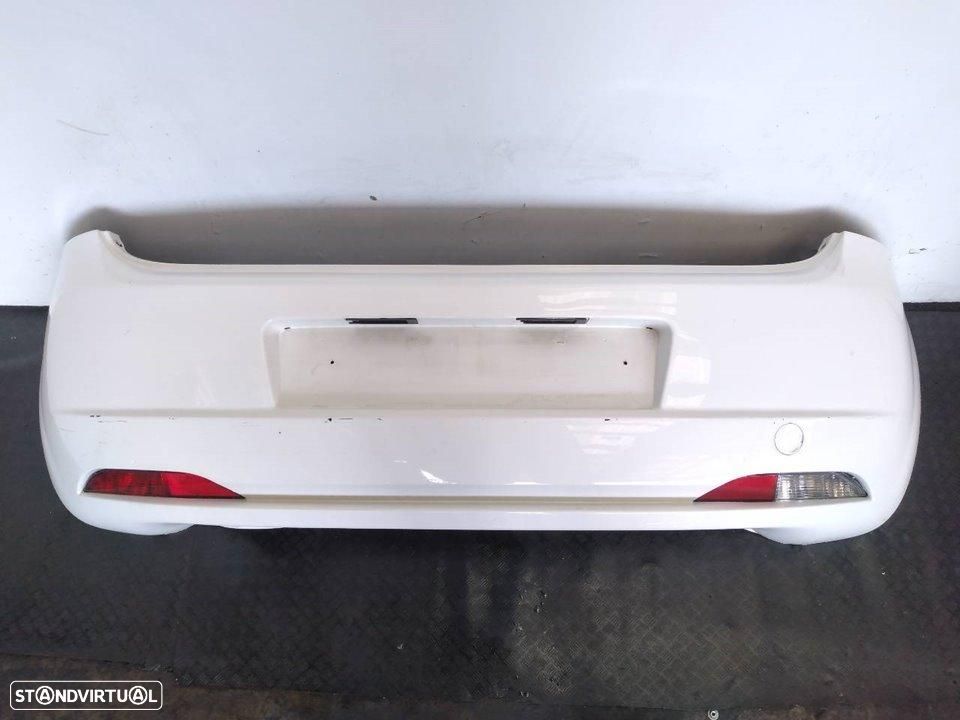PARA-CHOQUES TRASEIRO FIAT GRANDE PUNTO 199 - 1