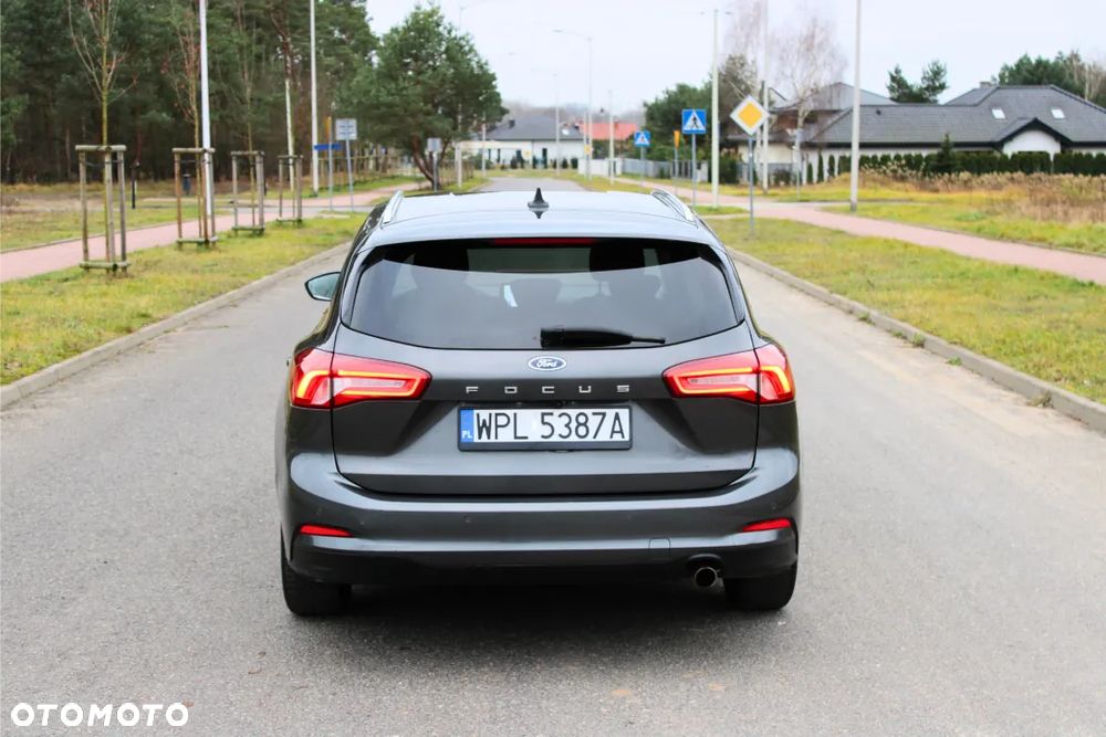 Ford Focus 1.5 EcoBlue STart-Stopp-System TITANIUM - 3