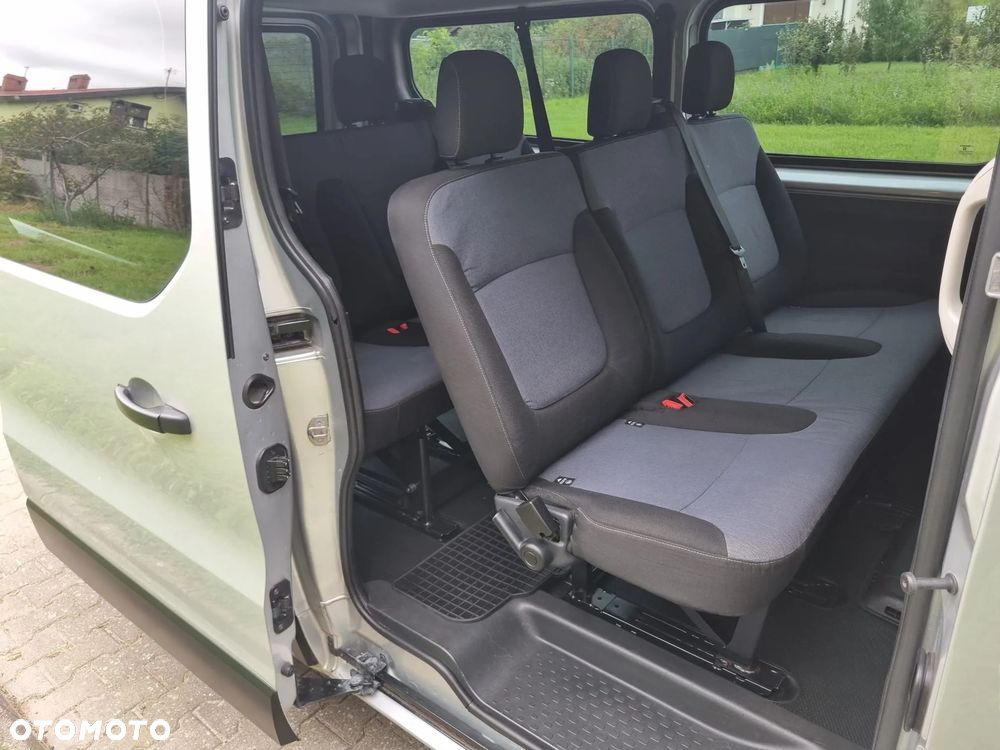 Opel Vivaro - 22