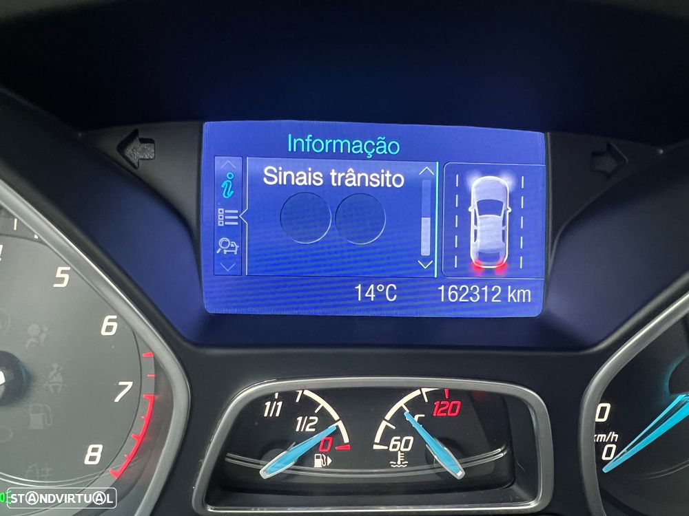 Ford Focus 1.0 SCTi Titanium Best - 35