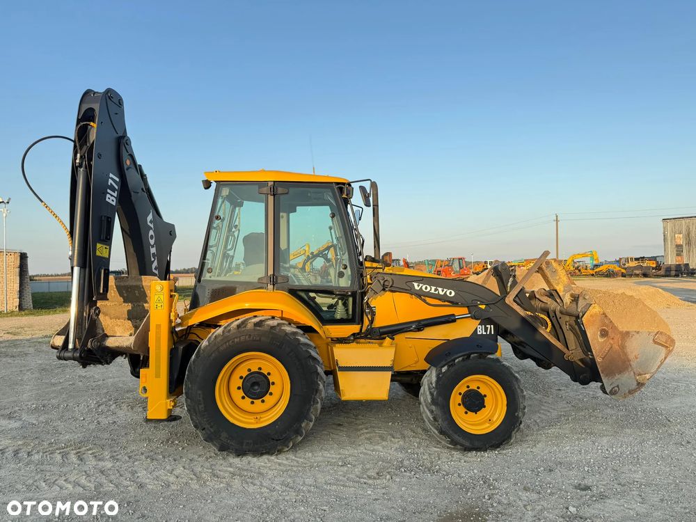Volvo BL71 - 7