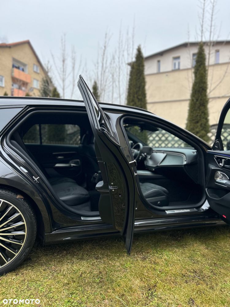 Mercedes-Benz Klasa E 200 mHEV 4-Matic AMG 9G-Tronic - 17
