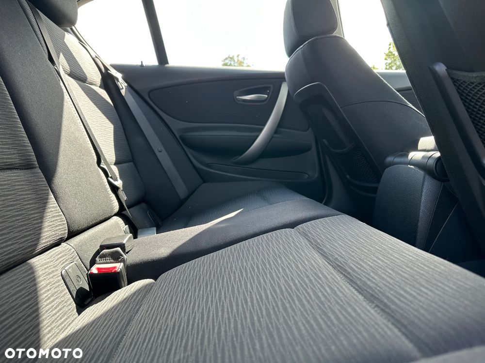 BMW Seria 1 - 10