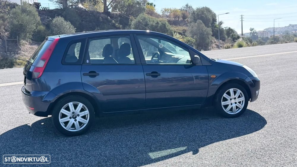 Ford Fiesta - 7