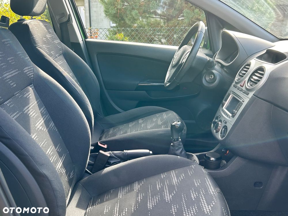 Opel Corsa 1.4 16V Color Edition - 27