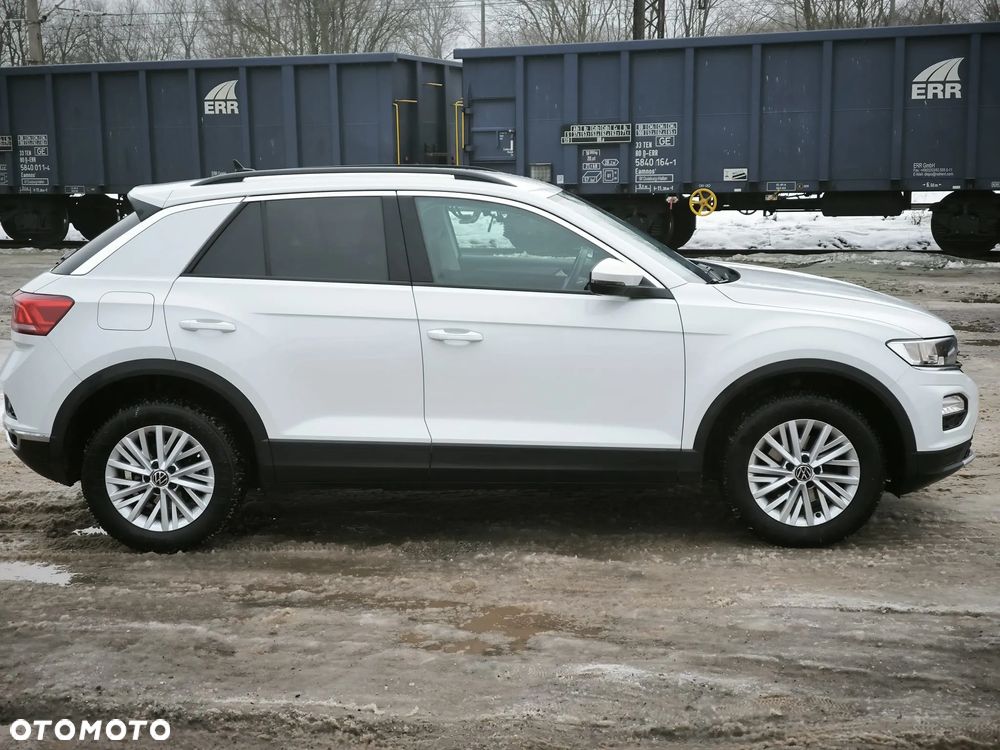 Volkswagen T-Roc - 4
