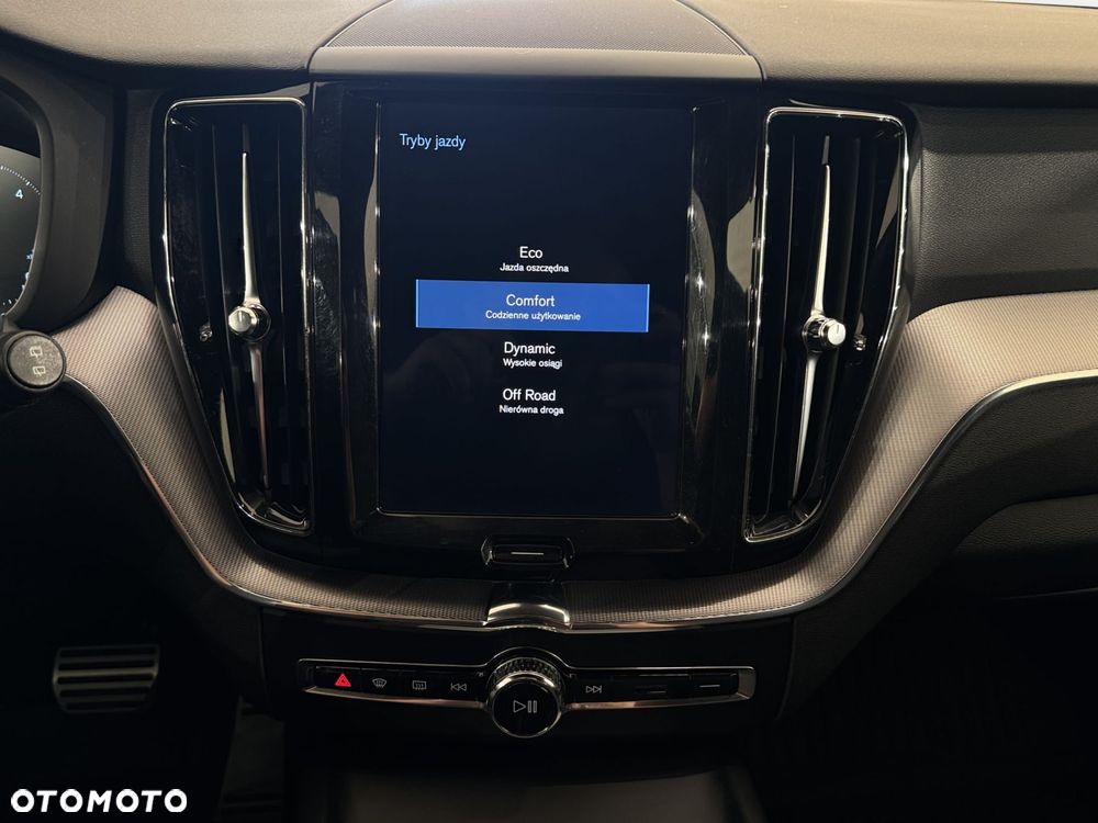 Volvo XC 60 - 22