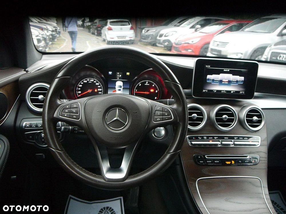 Mercedes-Benz GLC - 17