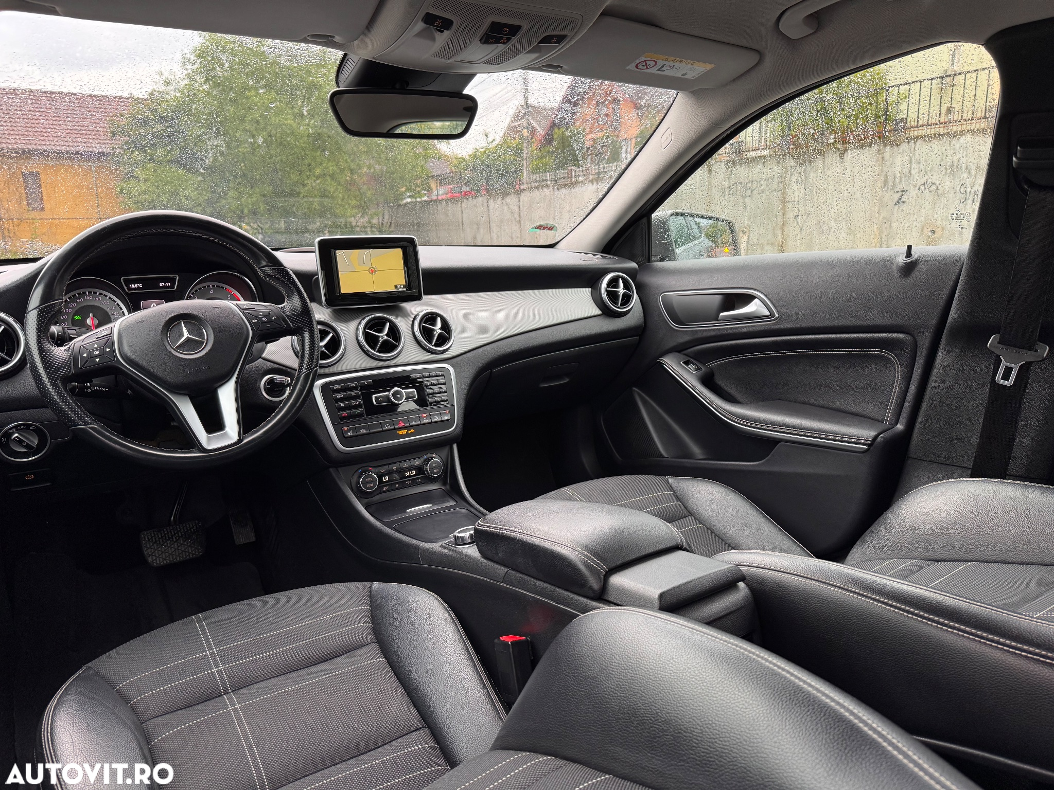Mercedes-Benz GLA 220 CDI 4Matic 7G-DCT Urban - 5