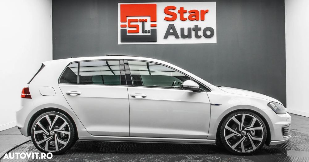 Volkswagen Golf - 11