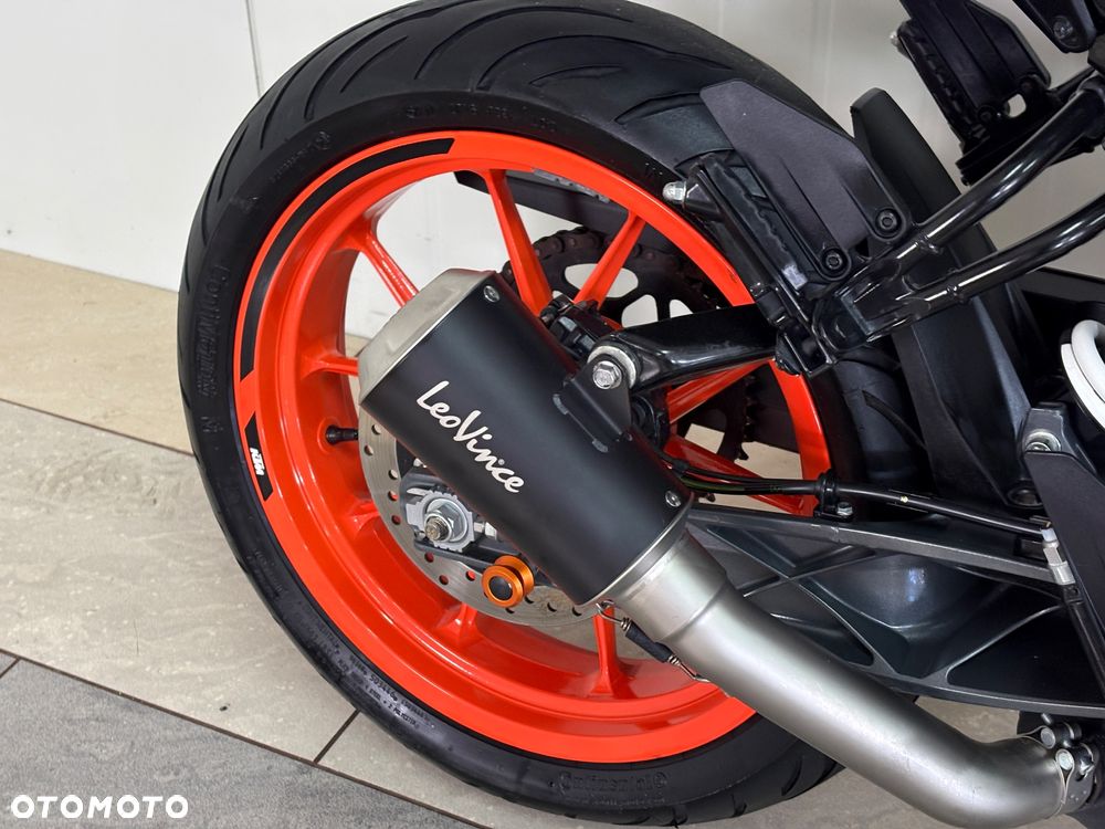 KTM Duke - 11