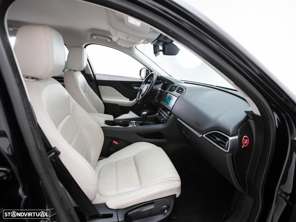 Jaguar F-Pace - 10