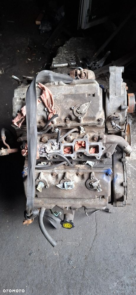 Silnik słupek Chrysler 300M 3,5 v6 2002 - 6