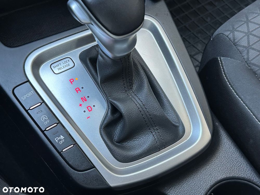 Kia Ceed - 25
