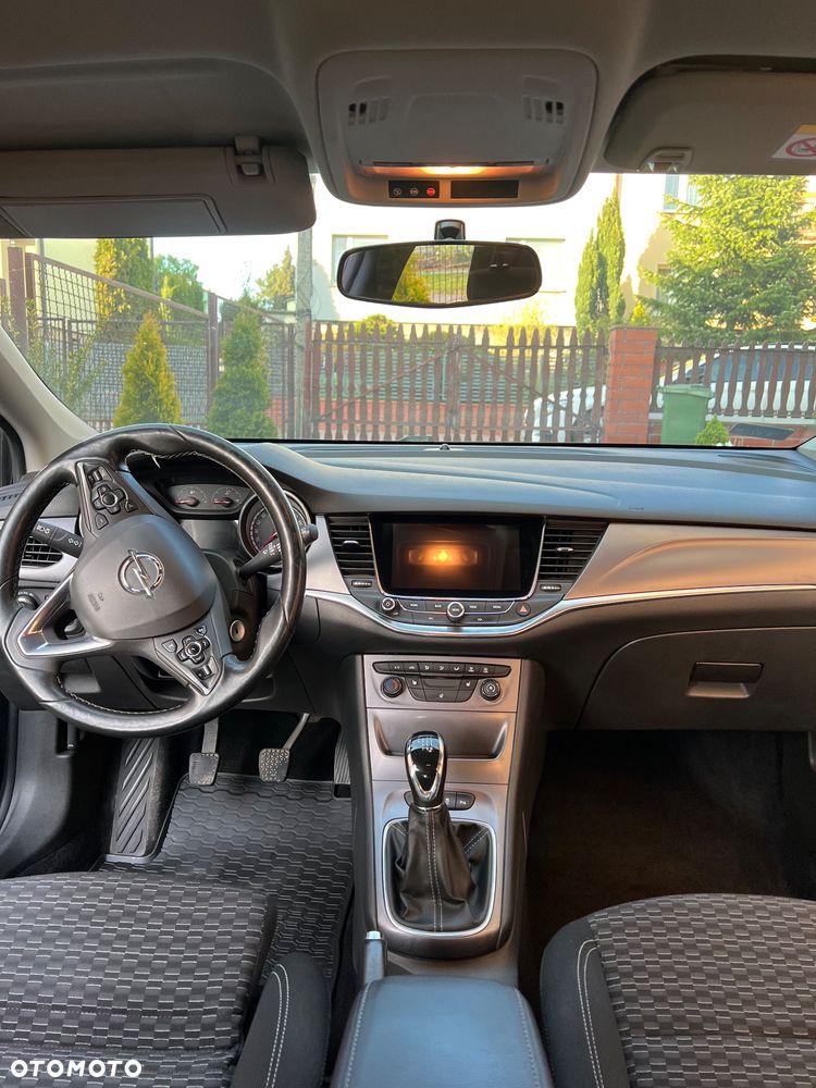 Opel Astra 1.6 CDTI Enjoy S&S - 9