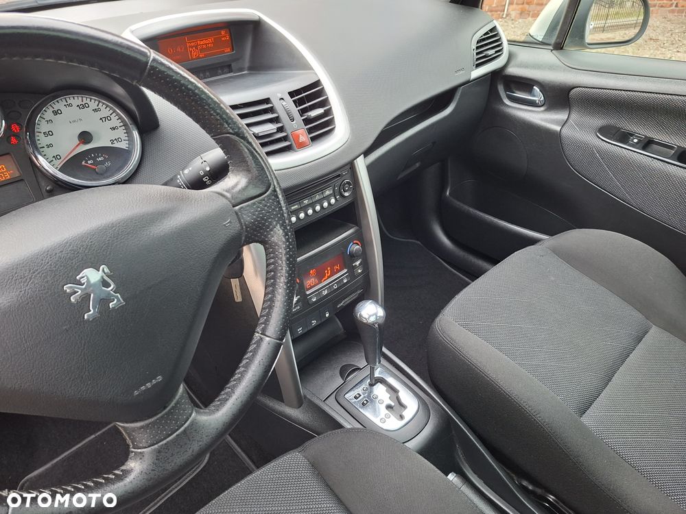 Peugeot 207 - 7