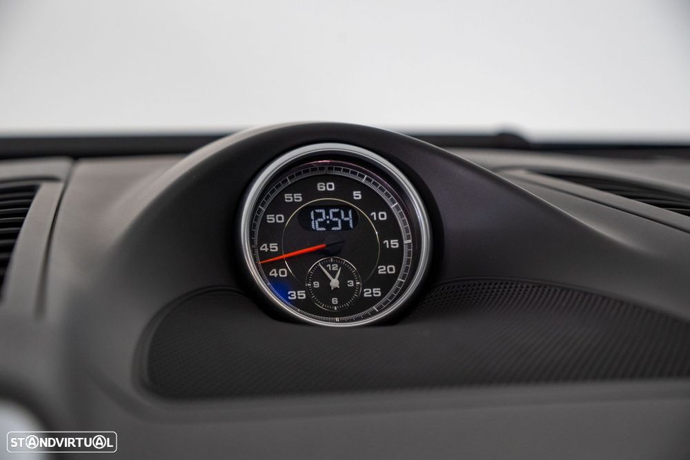 Porsche Cayenne Platinum Edition - 23