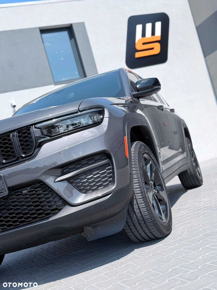 Jeep Grand Cherokee - 3